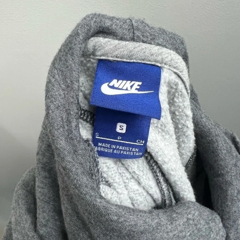 Nike size lightly